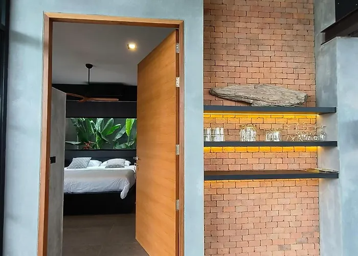 Sakhu Pool Villa